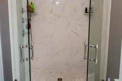 Glass shower doors